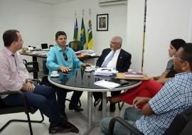 Secretrio da SEED, prefeito de Itabaiana e FAMES discutem sobre transporte escolar